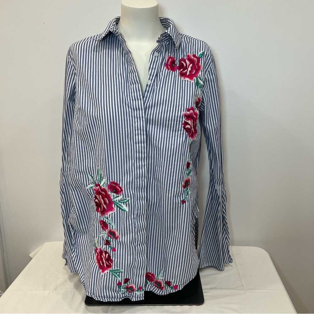 Merona 100% Cotton Striped Floral Embroidered Button Up